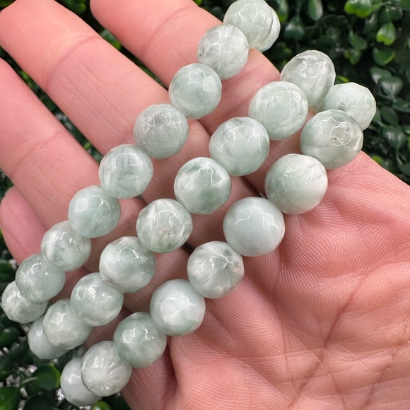 10mm Faceted Chinese Larimar(Hemimorphite) Beaded Bracelet - Picture 4 of 7